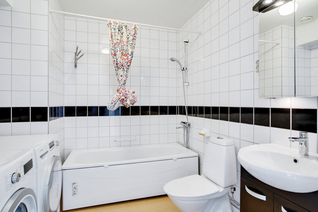 Badrumsrenovering till Lägenhet i Järfälla i Järfälla, Stockholm | Byggentreprenad och Plattsättning från Stockholm